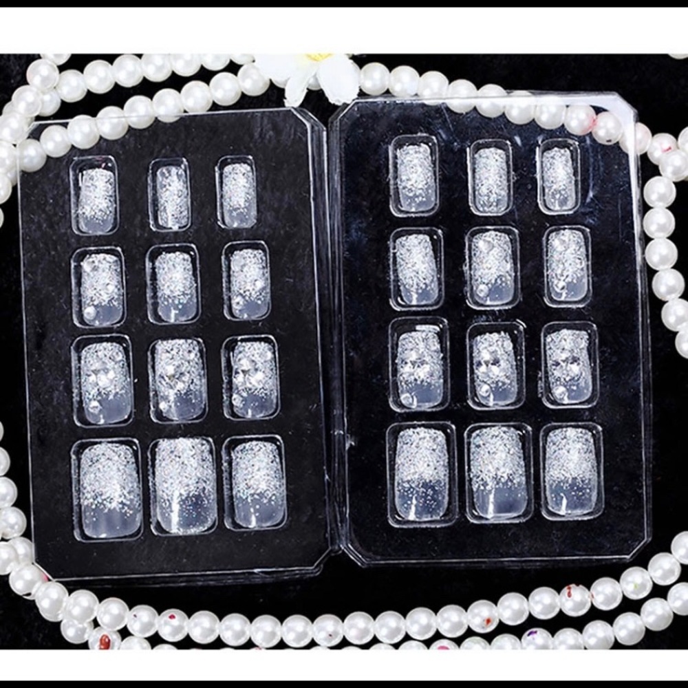 *SOLD*3/$30 Rhinestone Bling French Tip Fake Nails - Picture 3 of 7